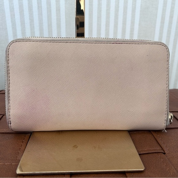 Henri Bendel West 57th Zip Around Continental Wallet Tan Beige Saffiano Leather - Picture 3 of 9